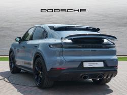 PORSCHE Cayenne Photo 2