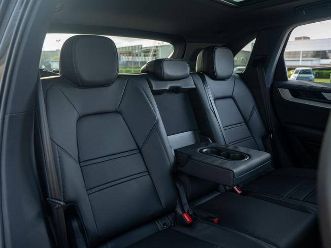 PORSCHE Cayenne Photo 14