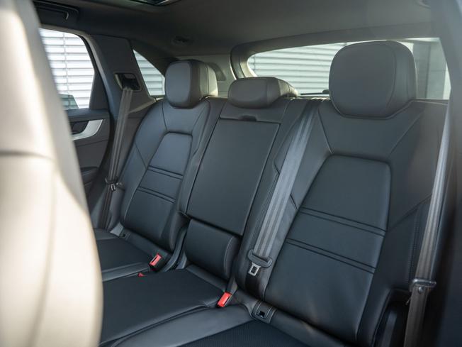 PORSCHE Cayenne Photo 15