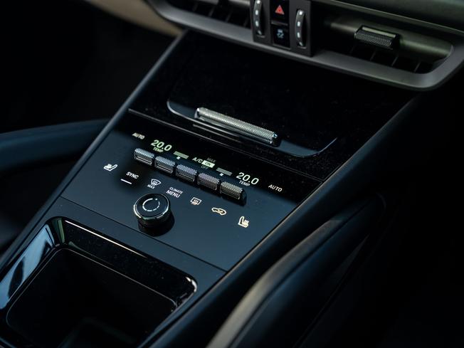 PORSCHE Cayenne Photo 23