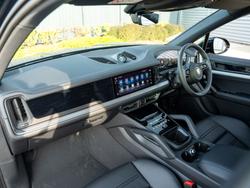 PORSCHE Cayenne Photo 3