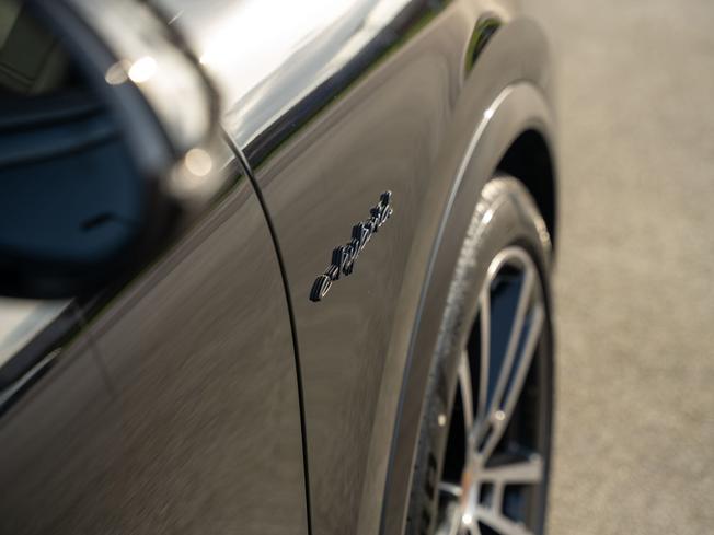 PORSCHE Cayenne Photo 34