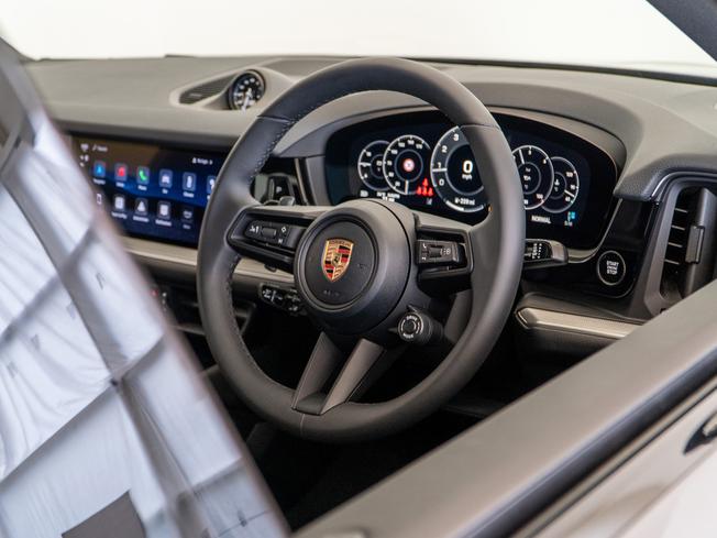 PORSCHE Cayenne Photo 11