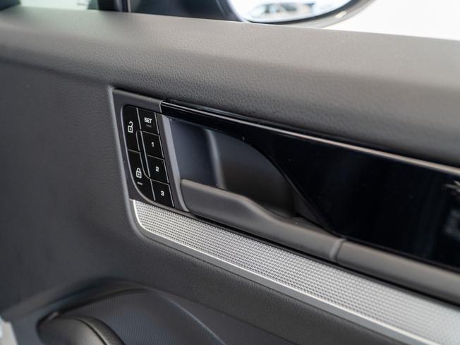 PORSCHE Cayenne Photo 28