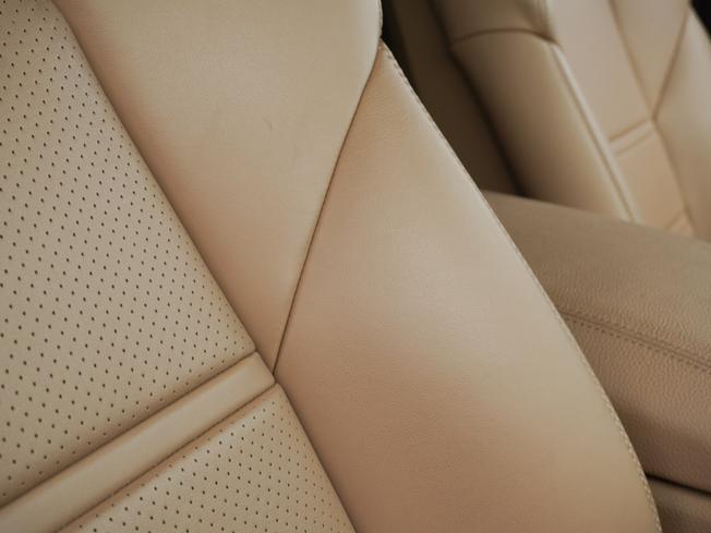PORSCHE Cayenne Photo 16