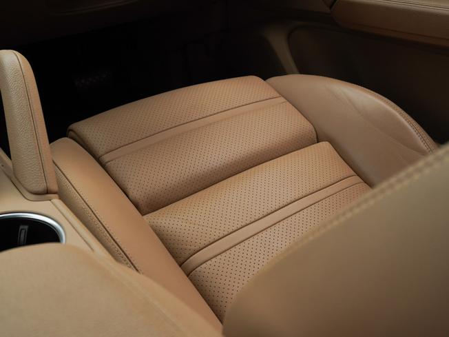 PORSCHE Cayenne Photo 20