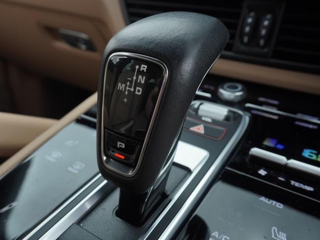 PORSCHE Cayenne Photo 28