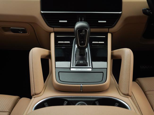 PORSCHE Cayenne Photo 30