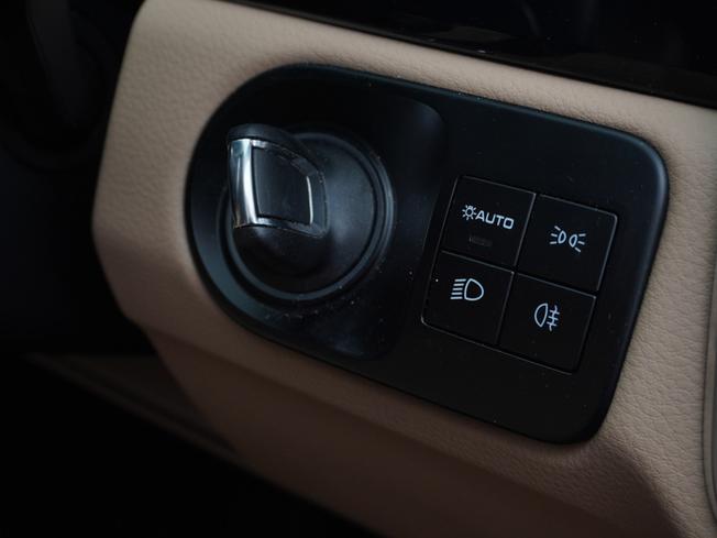 PORSCHE Cayenne Photo 31