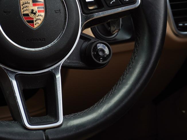 PORSCHE Cayenne Photo 36