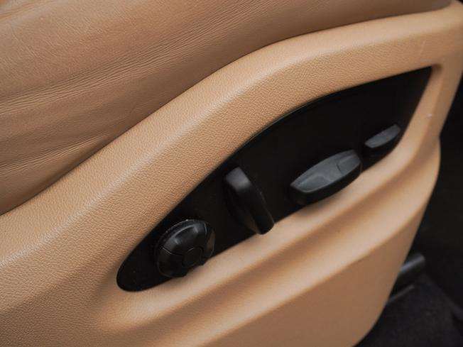 PORSCHE Cayenne Photo 37