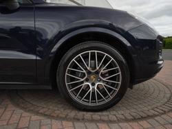 PORSCHE Cayenne Photo 4