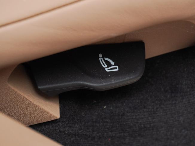 PORSCHE Cayenne Photo 49