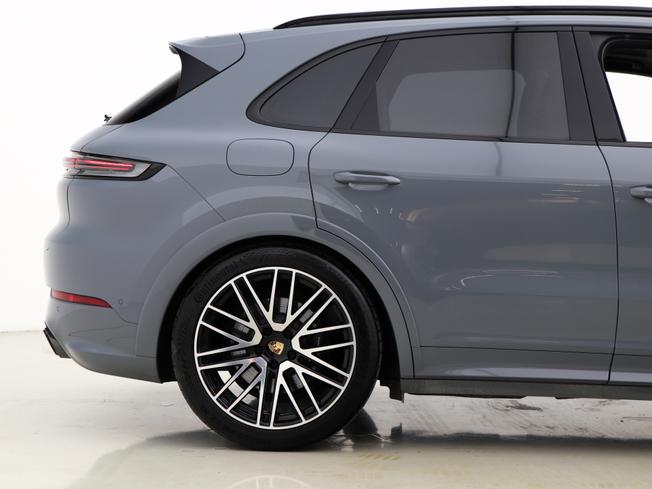 PORSCHE Cayenne Photo 16