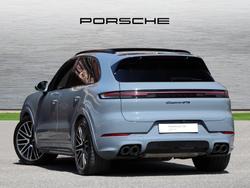 PORSCHE Cayenne Photo 2
