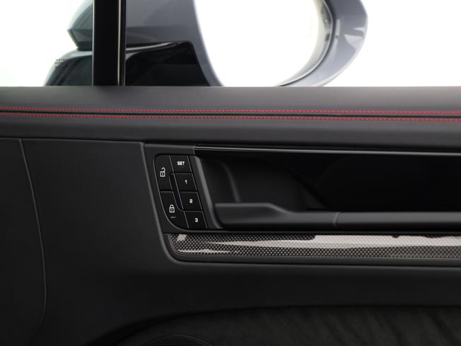 PORSCHE Cayenne Photo 39