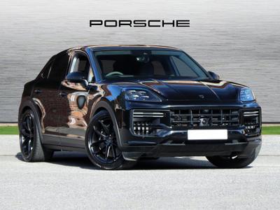 2025 PORSCHE Cayenne 4.0 V8 E-Hybrid 25.9kWh Turbo Coupe 5dr Petrol Plug-in Hybrid TiptronicS 4WD Euro 6 (s/s) (739 ps) at JCT600