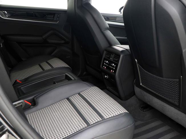 PORSCHE Cayenne Photo 24