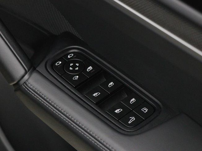 PORSCHE Cayenne Photo 32