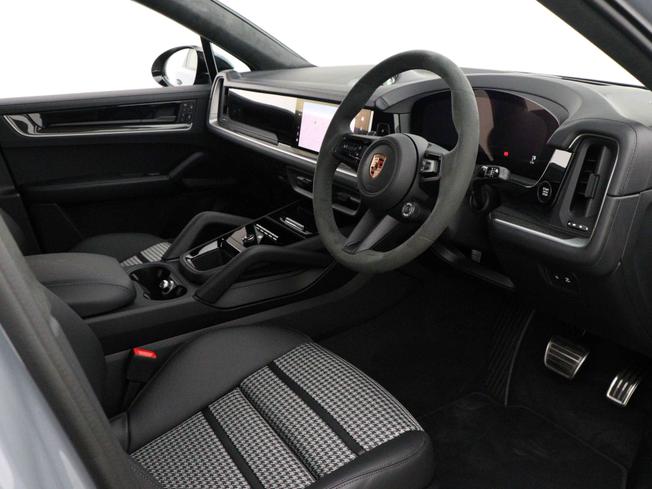 PORSCHE Cayenne Photo 25