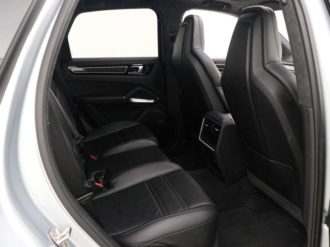 PORSCHE Cayenne Photo 25