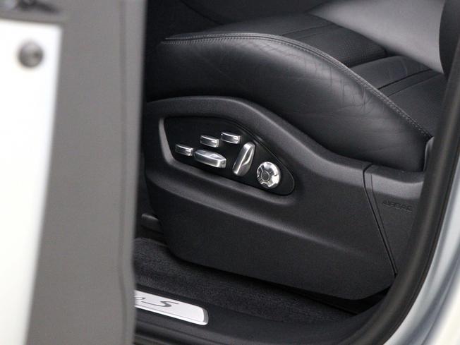 PORSCHE Cayenne Photo 31