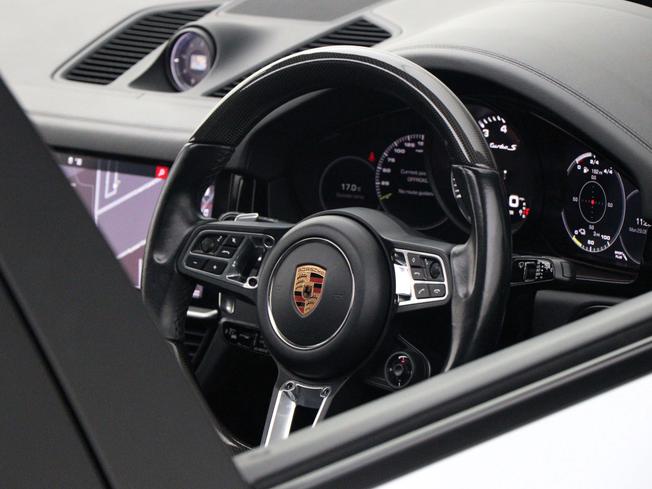 PORSCHE Cayenne Photo 36