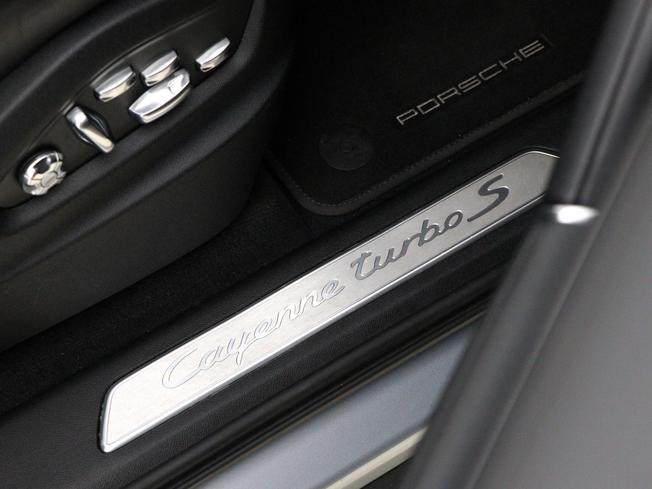 PORSCHE Cayenne Photo 39
