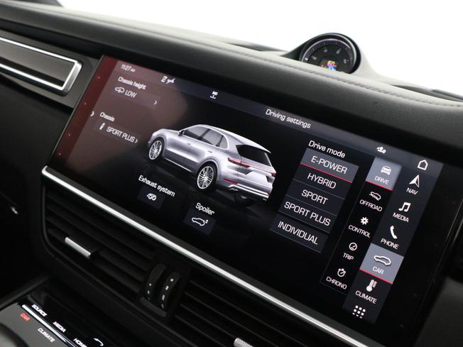 PORSCHE Cayenne Photo 49