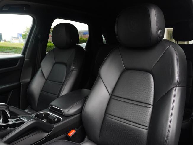 PORSCHE Cayenne Photo 14