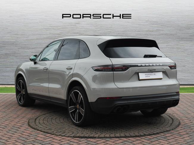 PORSCHE Cayenne Photo 2