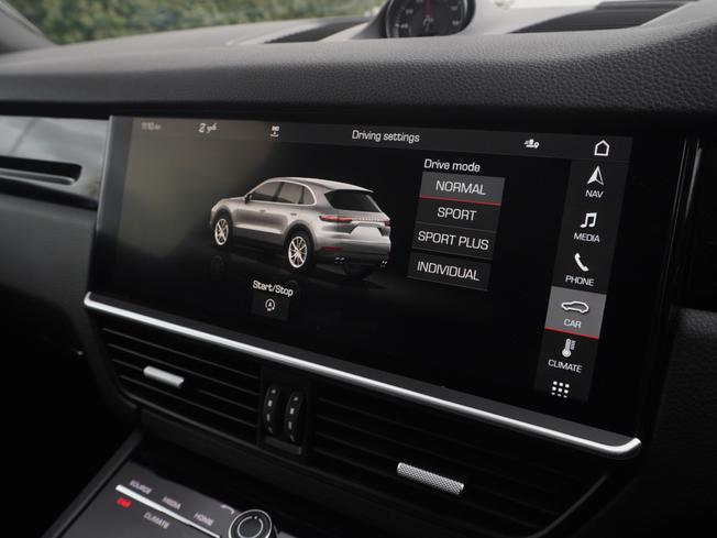 PORSCHE Cayenne Photo 29