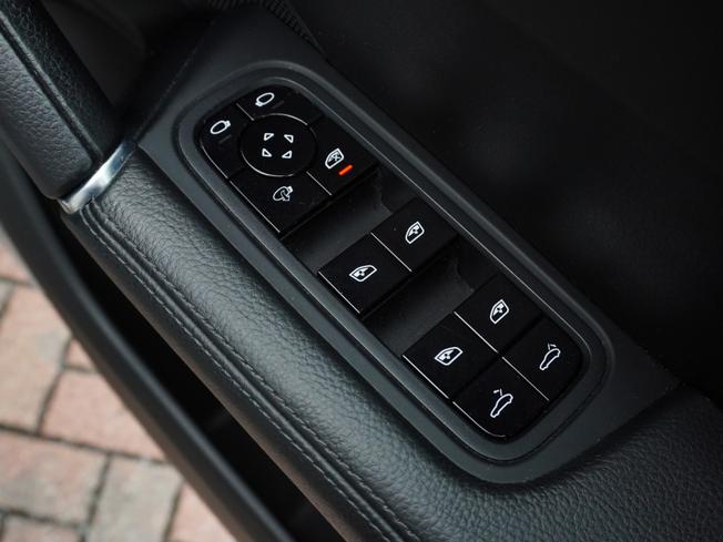 PORSCHE Cayenne Photo 30