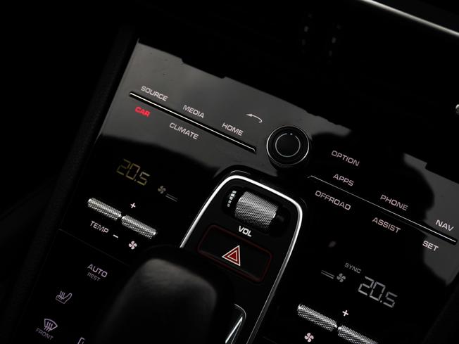 PORSCHE Cayenne Photo 37