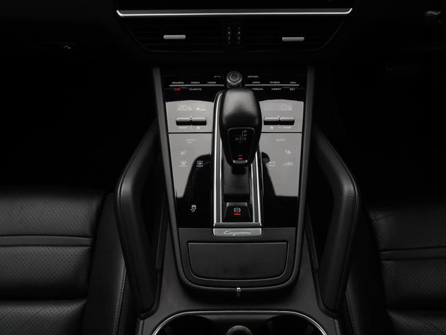 PORSCHE Cayenne Photo 50