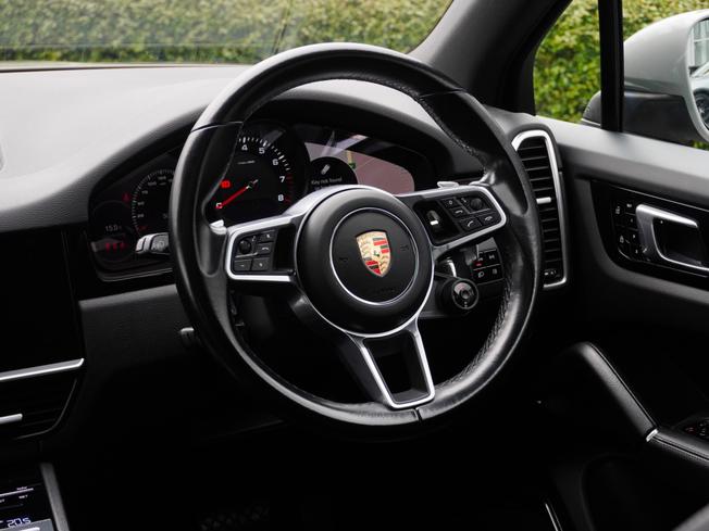 PORSCHE Cayenne Photo 9