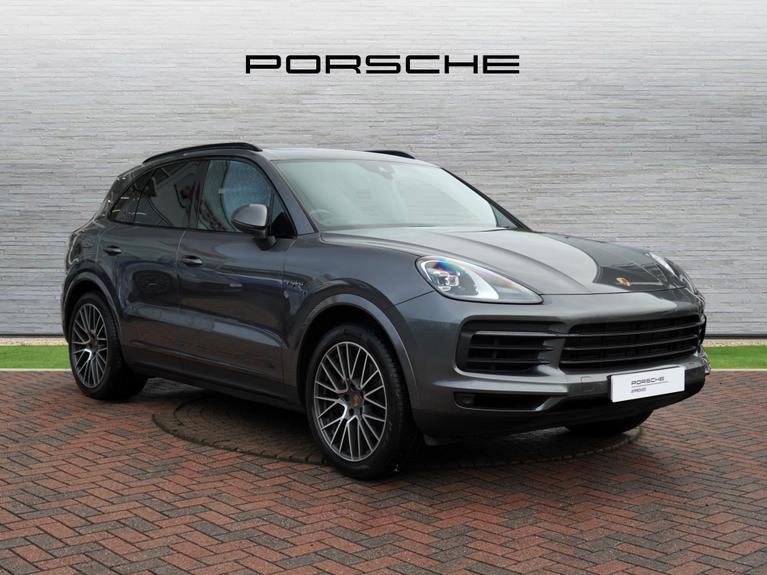 Used 2021 PORSCHE Cayenne 3.0 V6 E-Hybrid 17.9kWh SUV 5dr Petrol Plug-in Hybrid TiptronicS 4WD Euro 6 (s/s) (3.6kW Charger) (462 ps) Grey at JCT600