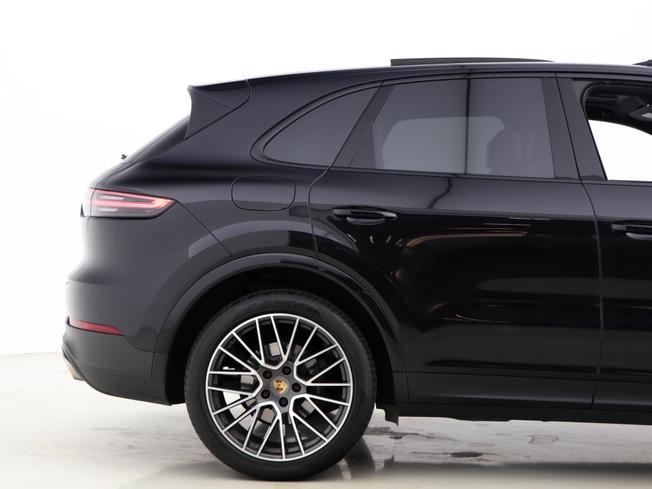 PORSCHE Cayenne Photo 16
