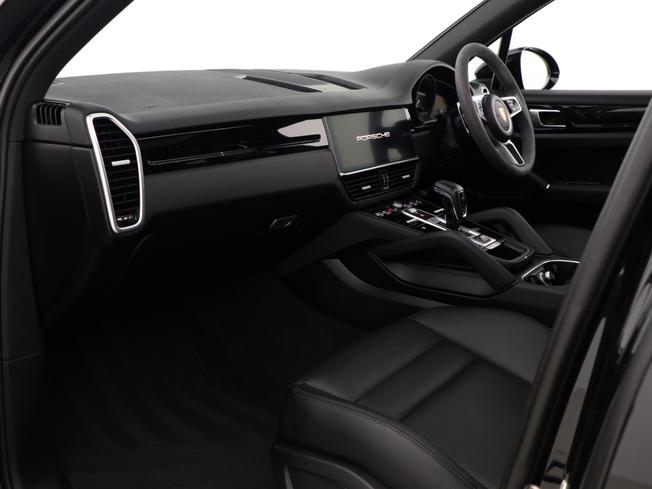 PORSCHE Cayenne Photo 3