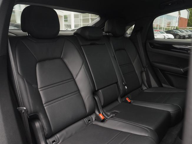 PORSCHE Cayenne Photo 15