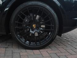 PORSCHE Cayenne Photo 4