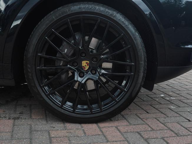 PORSCHE Cayenne Photo 4