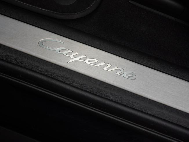 PORSCHE Cayenne Photo 49