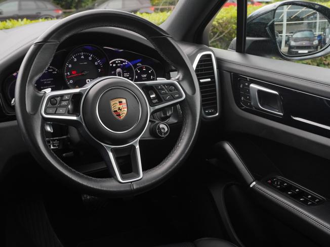 PORSCHE Cayenne Photo 9