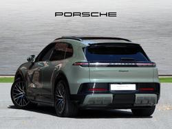 PORSCHE Cayenne Electric Photo 2