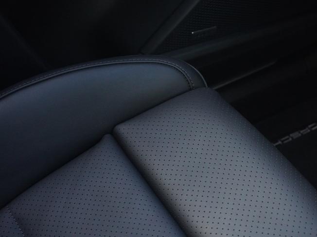 PORSCHE Cayenne Photo 18