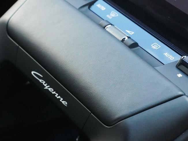 PORSCHE Cayenne Photo 20