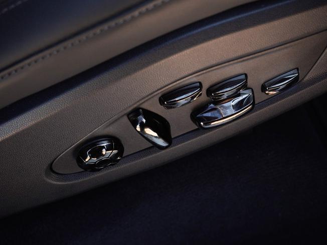 PORSCHE Cayenne Photo 34