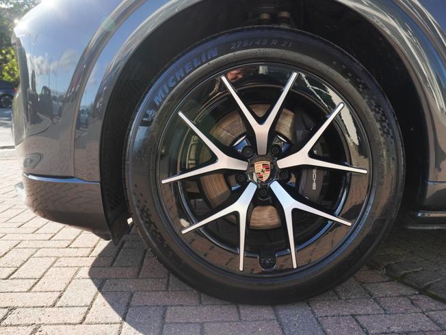 PORSCHE Cayenne Photo 4
