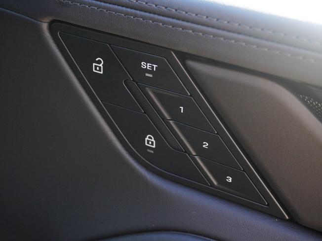 PORSCHE Cayenne Photo 41